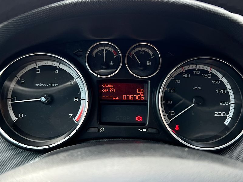 PEUGEOT 308 PHASE 2 1.6 VTI 120 Cv PREMIERE MAIN / 76 800 Kms CRIT AIR 1 - GARANTIE 1 AN