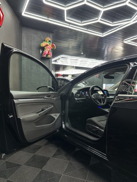 VOLKSWAGEN GOLF VIII 2020