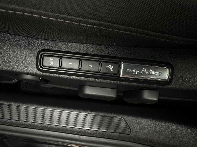 VOLKSWAGEN GOLF VIII 2020