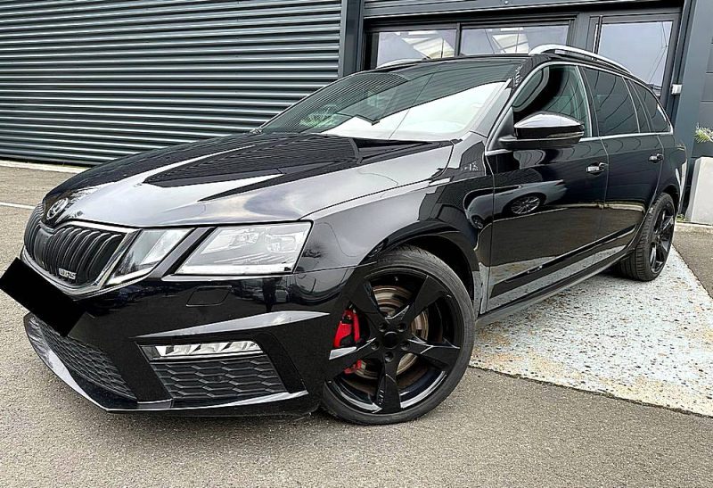 SKODA Octavia 2017 2.0 TSI 230 RS DSG *ALCANTARA*GPS*LED*CAMERA*