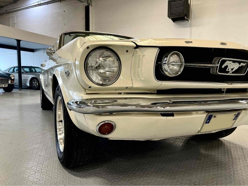 VENTE A PRO - Ford Mustang Cabriolet V8 | 1966 | Boîte 5 rapports Tremec | À restaurer 