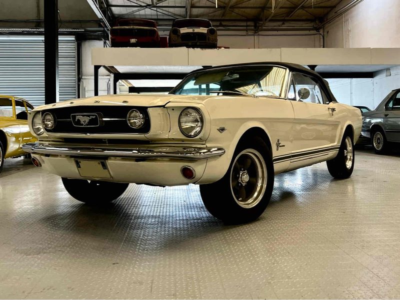 VENTE A PRO - Ford Mustang Cabriolet V8 | 1966 | Boîte 5 rapports Tremec | À restaurer 