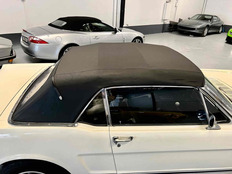 VENTE A PRO - Ford Mustang Cabriolet V8 | 1966 | Boîte 5 rapports Tremec | À restaurer 