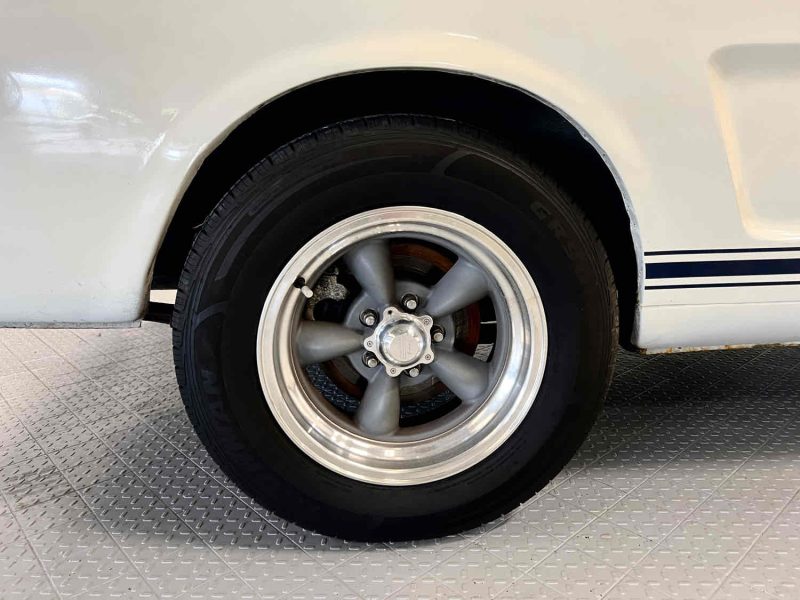 VENTE A PRO - Ford Mustang Cabriolet V8 | 1966 | Boîte 5 rapports Tremec | À restaurer 