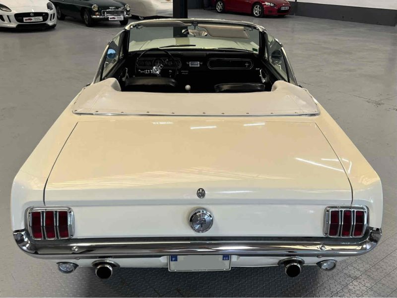 VENTE A PRO - Ford Mustang Cabriolet V8 | 1966 | Boîte 5 rapports Tremec | À restaurer 