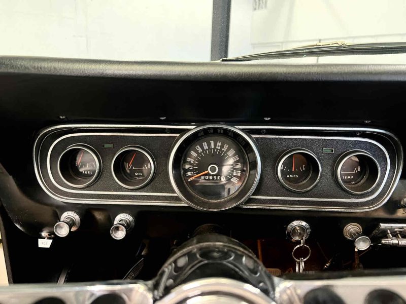 VENTE A PRO - Ford Mustang Cabriolet V8 | 1966 | Boîte 5 rapports Tremec | À restaurer 