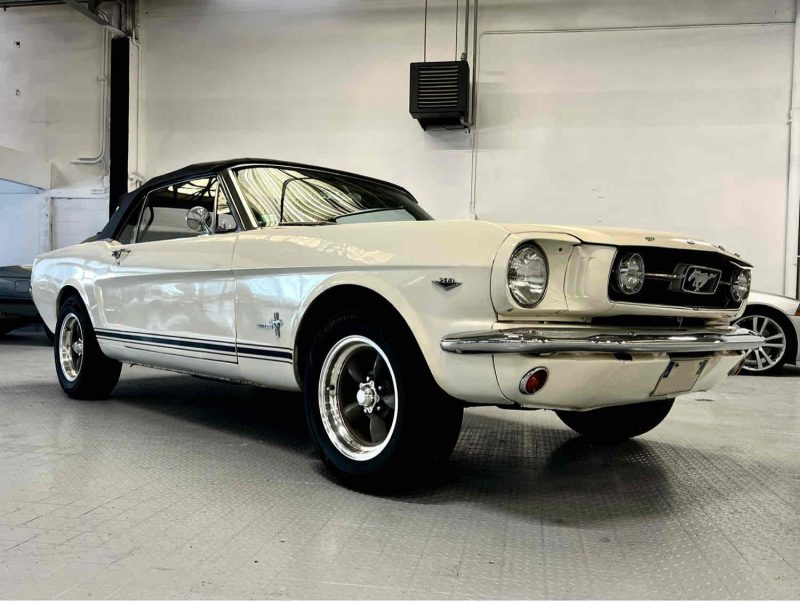 VENTE A PRO - Ford Mustang Cabriolet V8 | 1966 | Boîte 5 rapports Tremec | À restaurer 