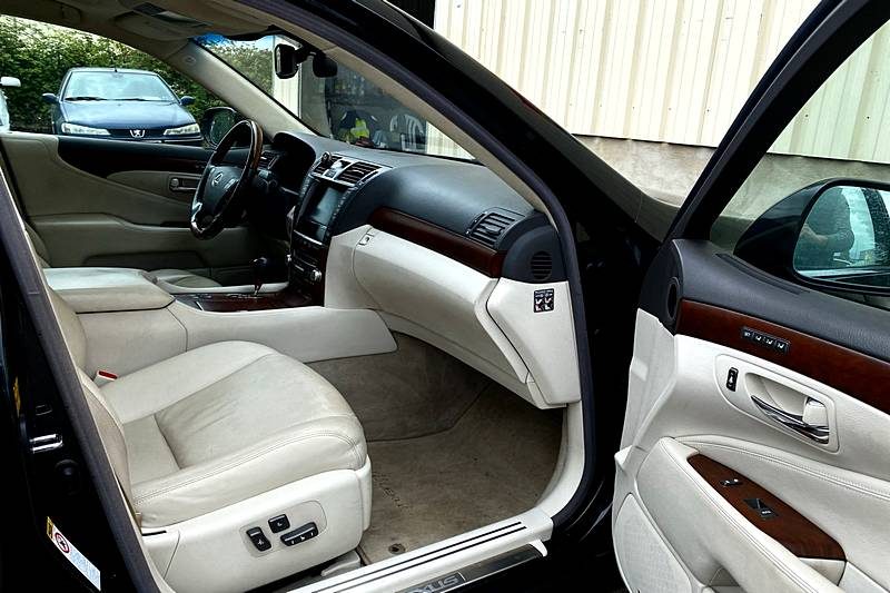 LEXUS LS 460 4.6 VVTIE 367cv 4WD BVA8 Pack Président