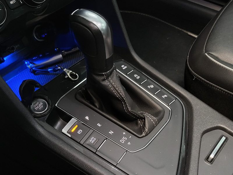 VOLKSWAGEN TIGUAN II 2.0 TDI 150cv R-Line Boîte Auto DSG7