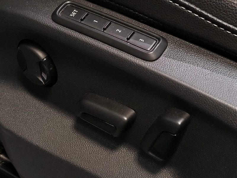 VOLKSWAGEN TIGUAN II 2.0 TDI 150cv R-Line Boîte Auto DSG7