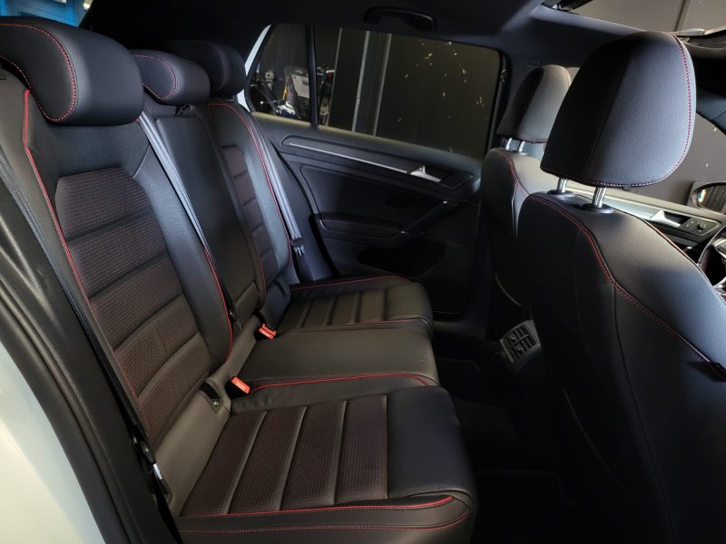 VOLKSWAGEN GOLF VII 7 2.0 GTI PERFORMANCE 245cv TOIT OUVRANT / KEYLESS / CUIR CHAUFFANT 