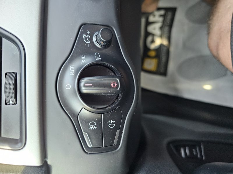 AUDI A4 2,0 TDI 143 CH AMBITION LUXE 