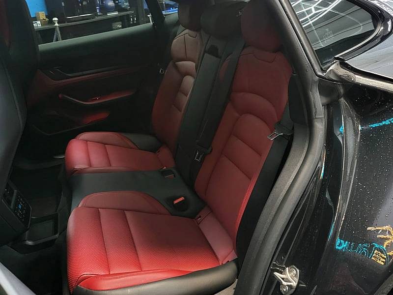 PORSCHE TAYCAN 4S 571 cv BATTERIE PERFORMANCE PLUS 