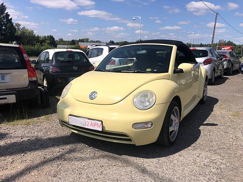 VOLKSWAGEN New Beetle cabriolet 1.6 102 cv Garantie 6 mois