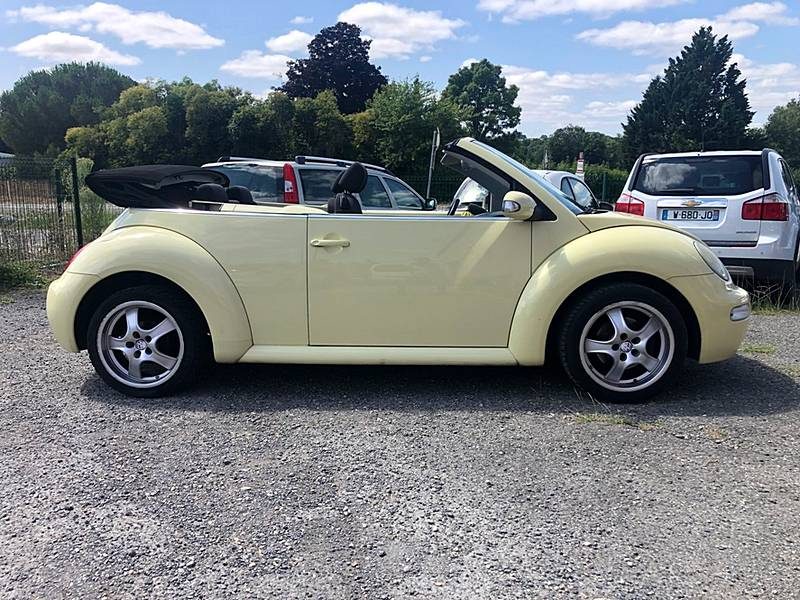 VOLKSWAGEN New Beetle cabriolet 1.6 102 cv Garantie 6 mois
