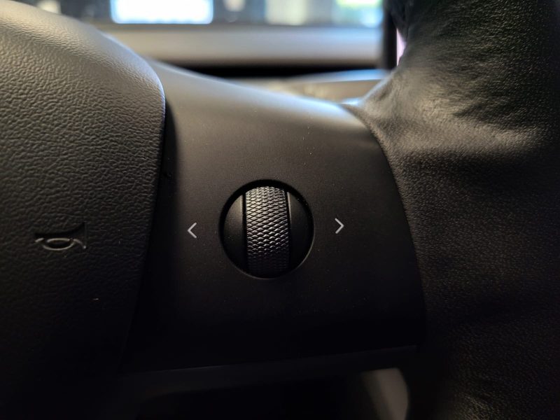 TESLA MODEL 3 STANDARD RANGE PLUS 283cv / 1ERE MAIN / CAMERA 360° /