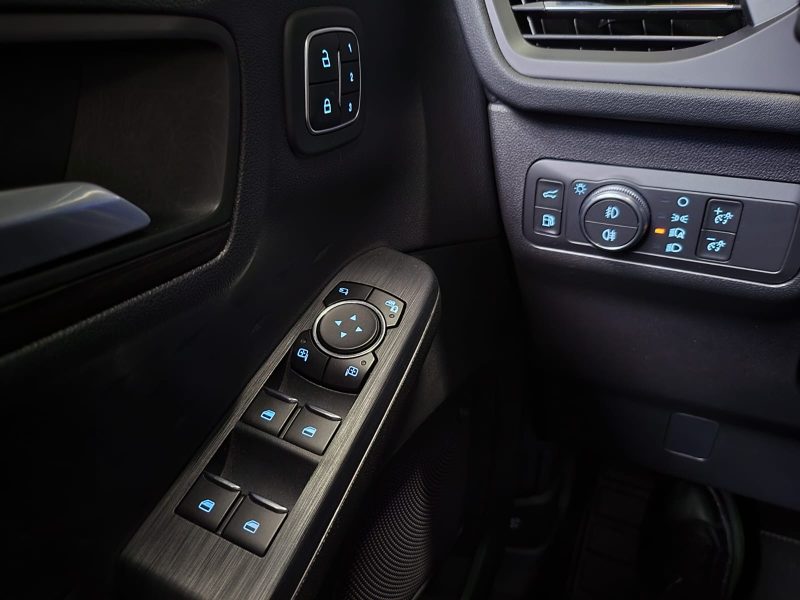 FORD KUGA III 2.5 Duratec Plug-in-Hybrid 224Cv VIGNALE / T.O / TETE-HAUTE / SIEGES ELECTRIQUES / SIE