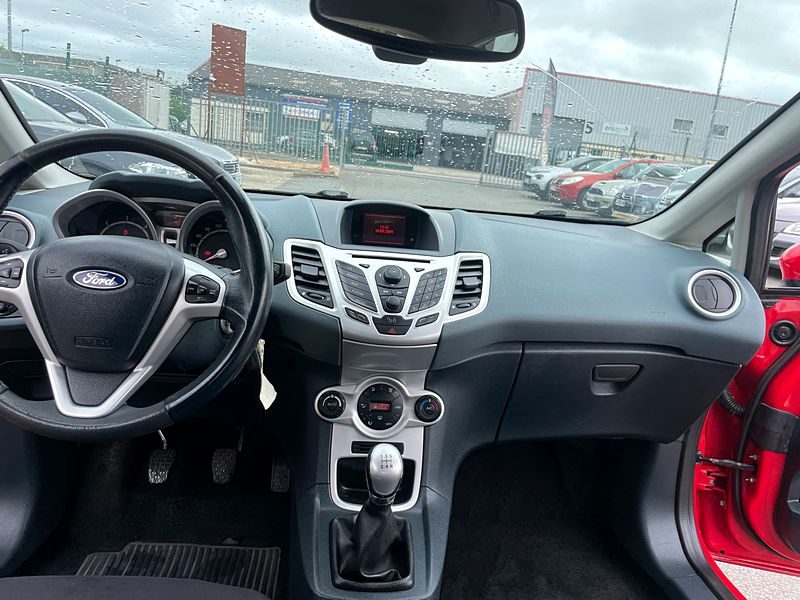 FORD FIESTA VI  Titanium 2009