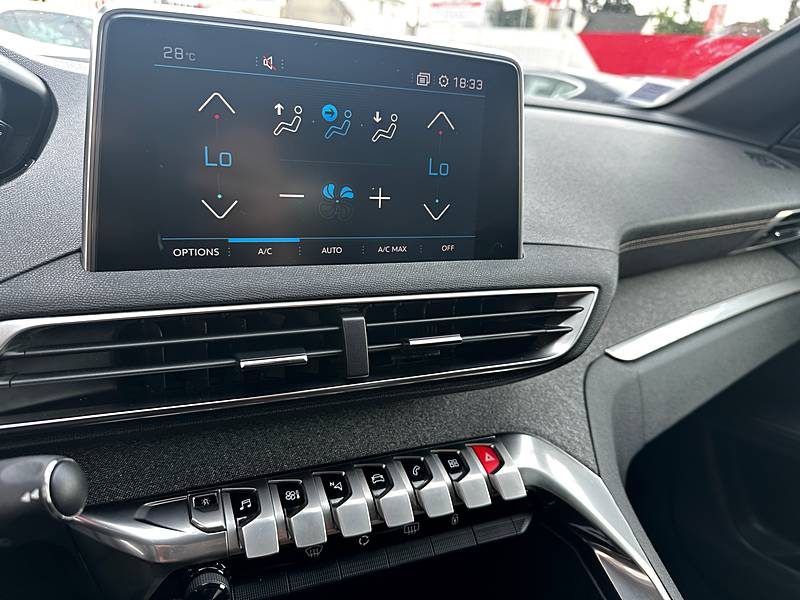 PEUGEOT 3008 SUV 2018