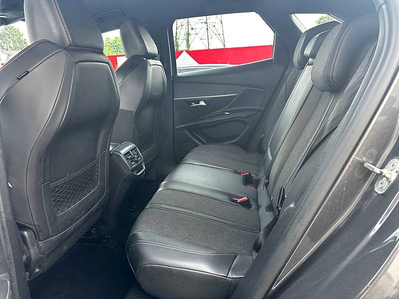 PEUGEOT 3008 SUV 2018