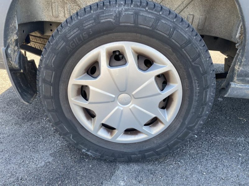 FORD TRANSIT L2H2 2.0 L TDCI 130 ch Boîte automatique, 3 places