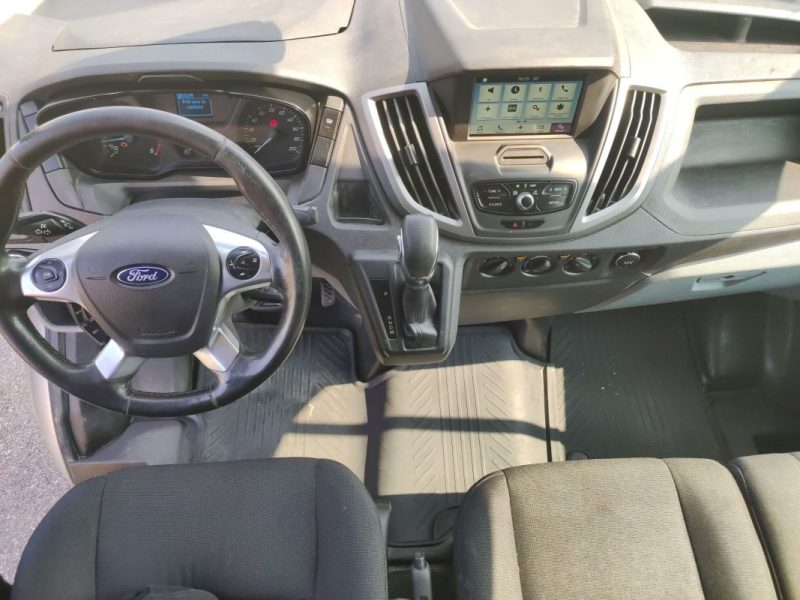 FORD TRANSIT L2H2 2.0 L TDCI 130 ch Boîte automatique, 3 places
