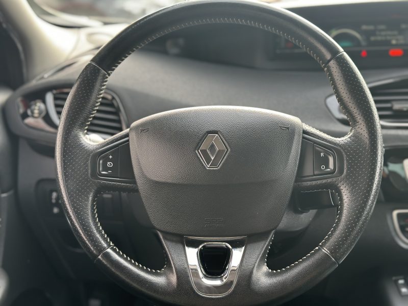 RENAULT SCENIC III 2013