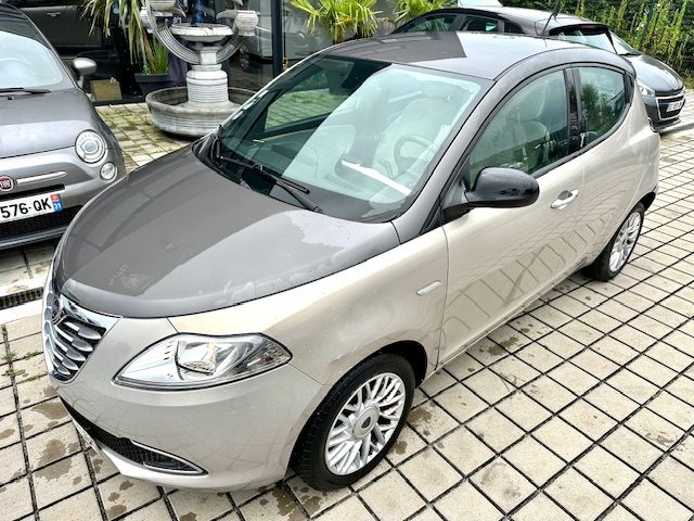 LANCIA YPSILON 2014 1.2 69cv STOP&START PLATINUM+