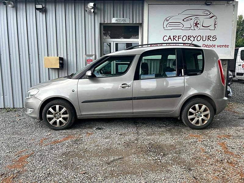 SKODA ROOMSTER 2011