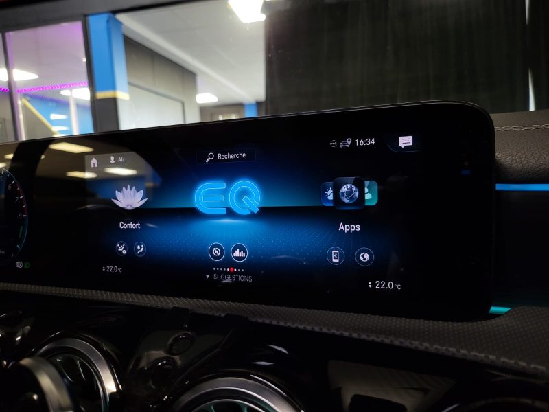 MERCEDES CLA 250 e AMG LINE /TOIT OUVRANT/ECLAIRAGE D\'AMBIANCE/SIEGES ELECTRIQUES/