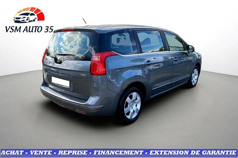 PEUGEOT 5008 1.6 HDi 112cv Premium BVM6