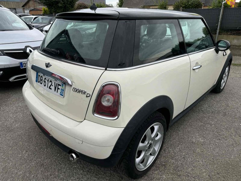 MINI COOPER 1.6D 110CH