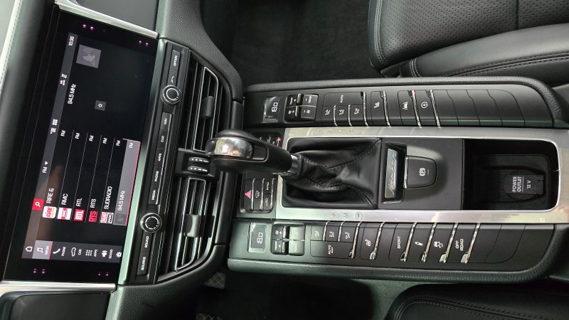 PORSCHE MACAN II PDK / 2.0L 245CV / FACELIFT 2019