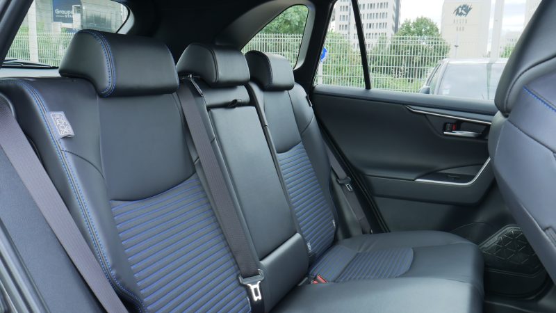 TOYOTA RAV4 HYBRID 2WD 2024 BLACK EDITION 0KM TVA RECUP