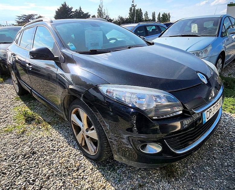RENAULT MEGANE III Grandtour 2012