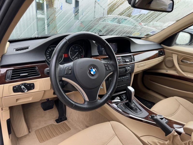 B.M.W. SERIE 3 330D 2010