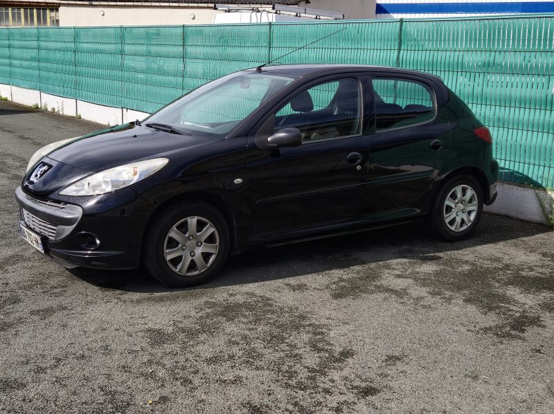PEUGEOT 206+ 2010