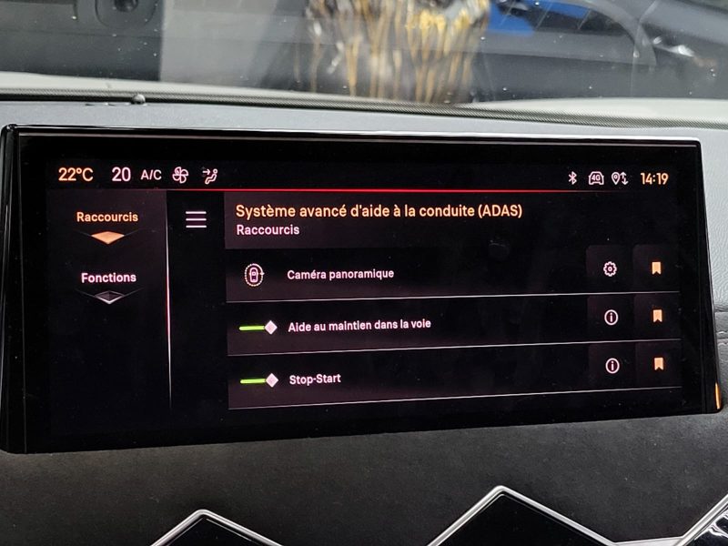 DS DS 3 CROSSBACK 1.2 PureTech 130cv Performance Line+ Boîte Auto EAT8 / FAIBLE KILOMETRAGE