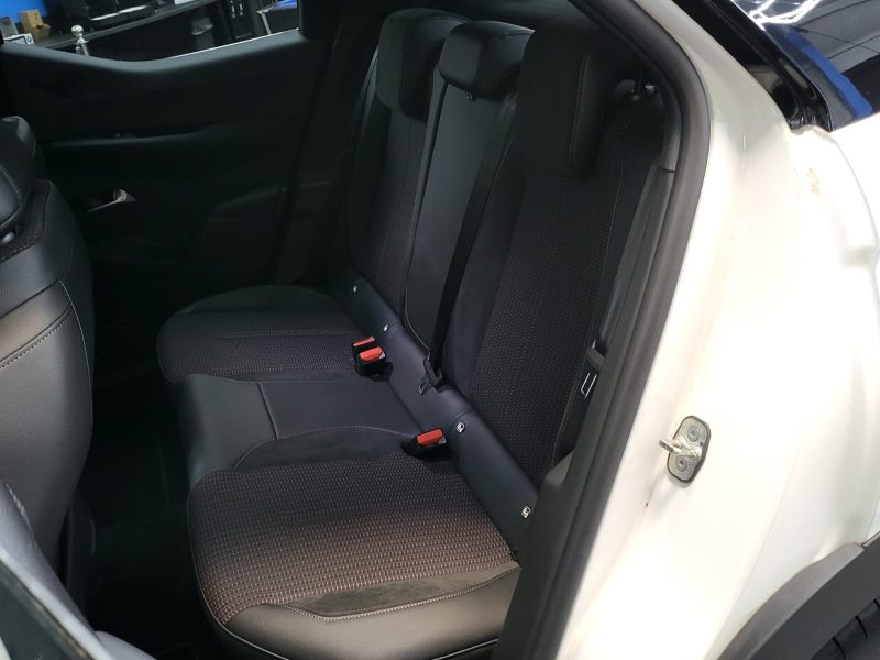 DS DS 3 CROSSBACK 1.2 PureTech 130cv Performance Line+ Boîte Auto EAT8 / FAIBLE KILOMETRAGE