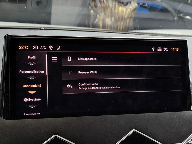 DS DS 3 CROSSBACK 1.2 PureTech 130cv Performance Line+ Boîte Auto EAT8 / FAIBLE KILOMETRAGE