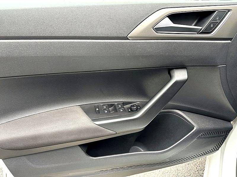 Volkswagen Polo 2020 VI 1.0 80 EDITION