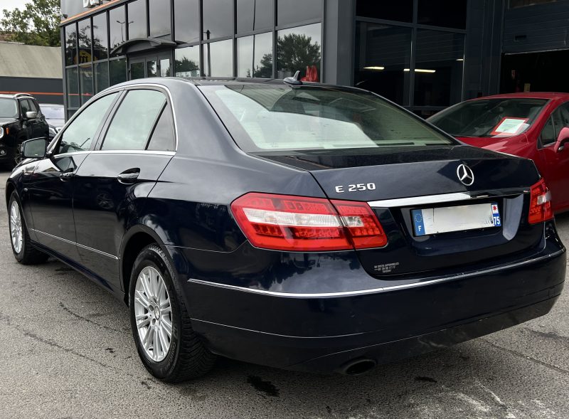 MERCEDES CLASSE E 4 IV ELEGANCE EXECUTIVE 250 CGI 1.8 204 BVA7 GPS CUIR CRIT AIR 1 - GARANTIE 1 AN