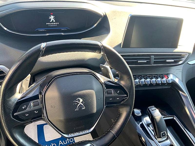 PEUGEOT 3008 2017