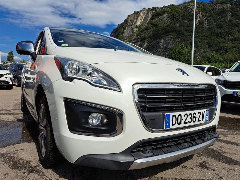 PEUGEOT 3008 2015