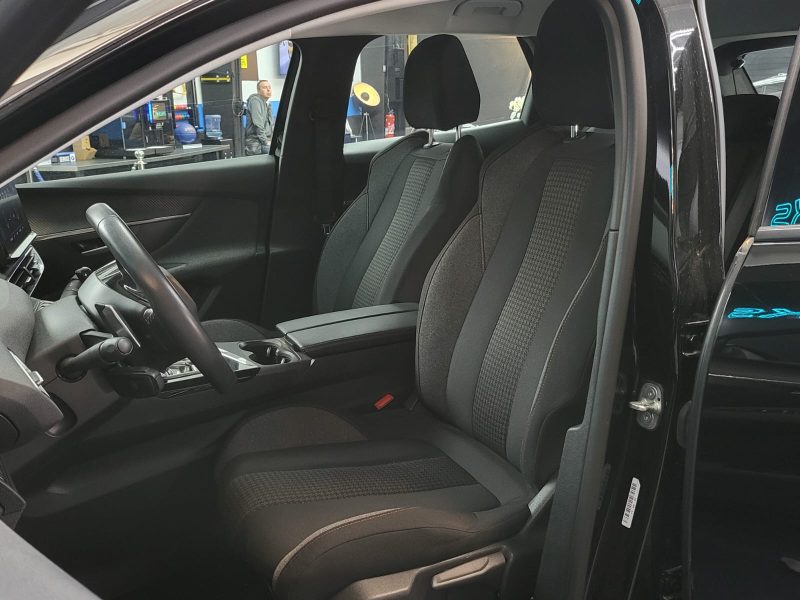 PEUGEOT 3008 II 1.5 BlueHDi 130cv Active Pack Boîte Auto EAT8