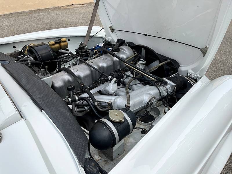 MERCEDES 280 SL Pagode 1968