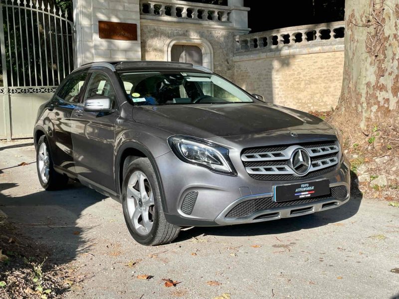 MERCEDES CLASSE GLA 180 110 ch bva business + TOIT OUVRANT + NOMBREUSES OPTIONS  