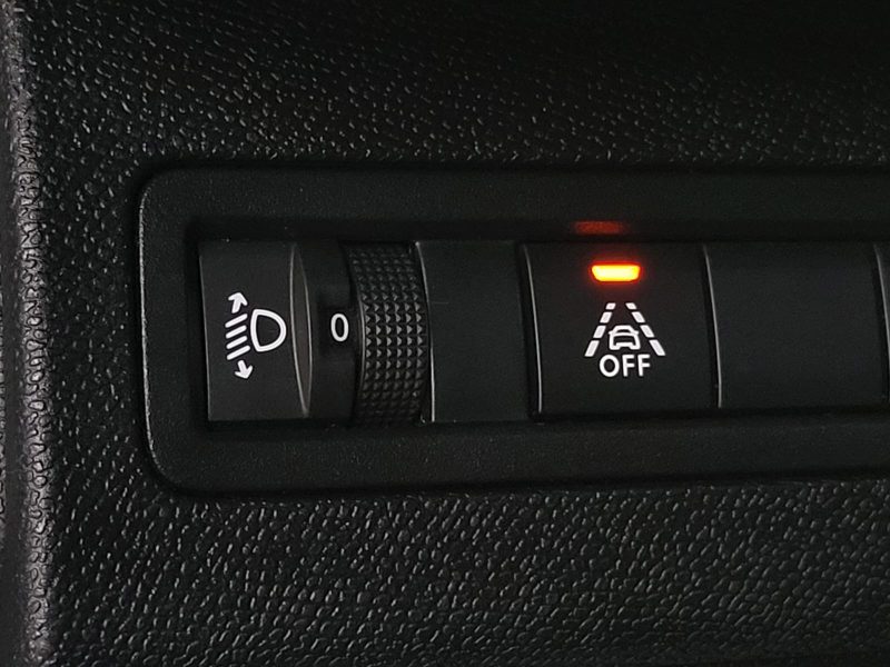 PEUGEOT 3008 II 1.2 PureTech 130cv Road Trip Boîte Auto EAT8