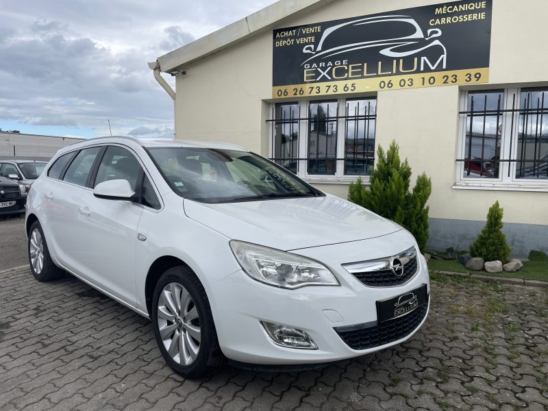 OPEL ASTRA 2011