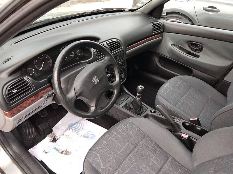 PEUGEOT 406 2001